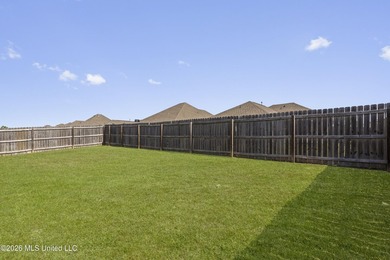 Don't miss this beautifully maintained home in the Savoy Place - photo 29