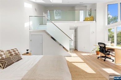 EXPERIENCE REFIND LUXURY & RESORT-LIKE LIVING IN FULLY - photo 31