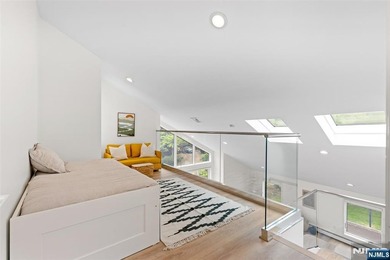 EXPERIENCE REFIND LUXURY & RESORT-LIKE LIVING IN FULLY - photo 34