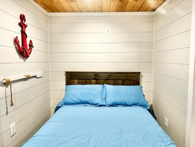 Discover serenity and comfort at our newly remodeled lakeside - photo 4