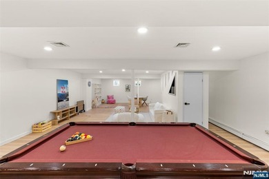 EXPERIENCE REFIND LUXURY & RESORT-LIKE LIVING IN FULLY - photo 36