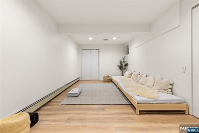 EXPERIENCE REFIND LUXURY & RESORT-LIKE LIVING IN FULLY - photo 41