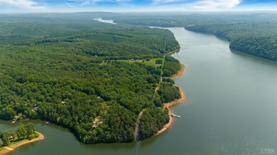 Discover the perfect blend of privacy and waterfront beauty with - photo 3