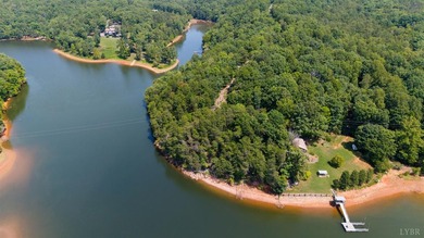 Discover the perfect blend of privacy and waterfront beauty with - photo 10