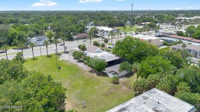 Prime opportunity to bring new life to a well-known former local - photo 35
