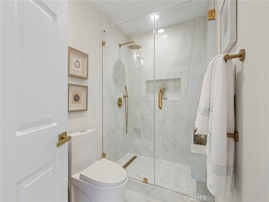 Coastal Cape Cod Estate with ADU in Manhattan Beach Tree Section - photo 37