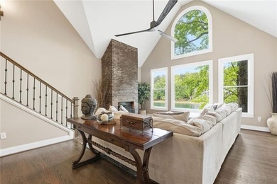 Lakefront living on Lake Arrowhead takes center stage here, with - photo 20
