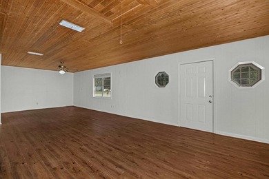 Great Waterfront Location on North Side Lake Murvaul awaits your - photo 3