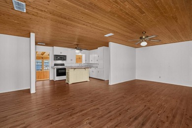 Great Waterfront Location on North Side Lake Murvaul awaits your - photo 5