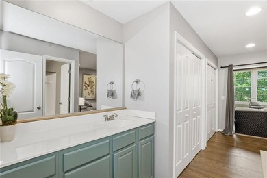 Lakefront living on Lake Arrowhead takes center stage here, with - photo 30