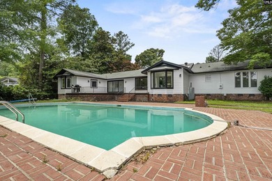 Lake views, golf course views, and a saltwater pool-this is - photo 32