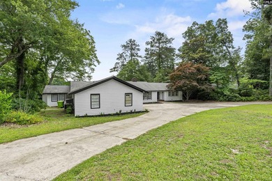 Lake views, golf course views, and a saltwater pool-this is - photo 35