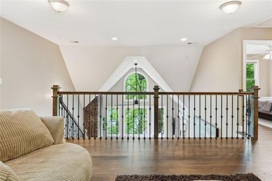 Lakefront living on Lake Arrowhead takes center stage here, with - photo 36