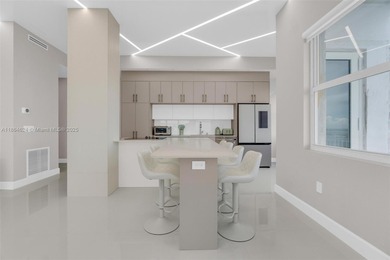 Little Maule Lake Condo For Sale in Aventura Florida