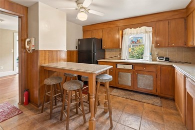Welcome to this charming 3-bedroom, 2-full-bath Cape Cod nestled - photo 18