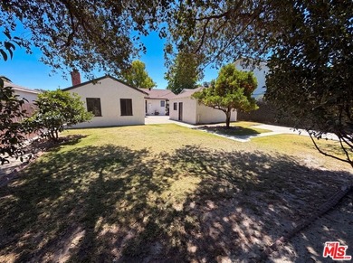 Don't miss 4421 Stanbridge Ave, showcasing fresh interior and - photo 41