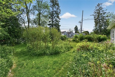 Welcome to this charming 3-bedroom, 2-full-bath Cape Cod nestled - photo 46