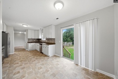 305 Cutter Ct is the kind of home that gives you space - photo 13