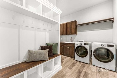 Experience elevated living in this move-in-ready Legacy home - photo 21