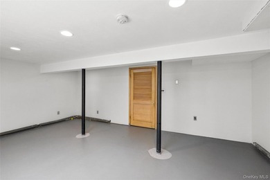 Welcome to easy living in this charming 3 bedroom ranch nestled - photo 21