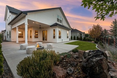 Experience elevated living in this move-in-ready Legacy home - photo 24