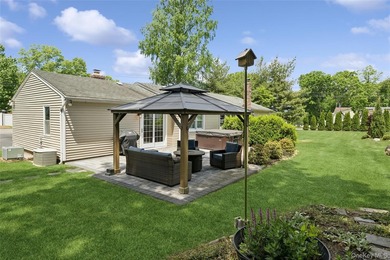 Welcome to easy living in this charming 3 bedroom ranch nestled - photo 26