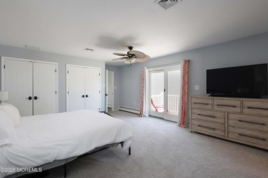 Contemporary waterfront home in desirable Shore Acres. Step - photo 31