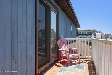 Contemporary waterfront home in desirable Shore Acres. Step - photo 34
