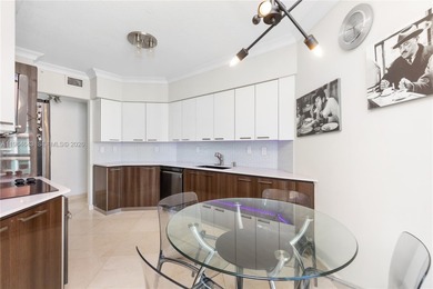 Spectacular 20th-floor residence with unobstructed panoramic