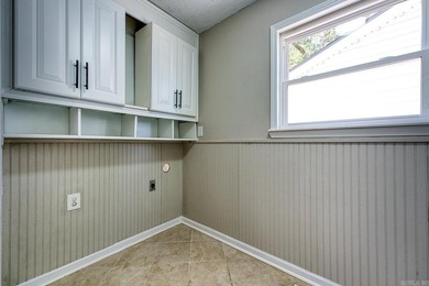 Nestled on 1.7 scenic acres in Hot Springs, Arkansas, this - photo 15