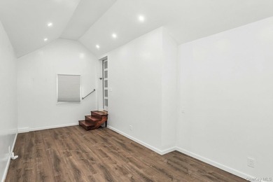 Welcome to your elegant and spacious remodeled, 6+ bedroom, 5 - photo 20