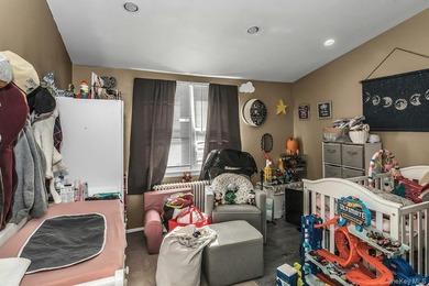 Welcome to your elegant and spacious remodeled, 6+ bedroom, 5 - photo 23