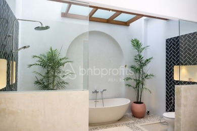 Chic and Cozy 3-Bedroom Villa in North Pererenan - photo 10
