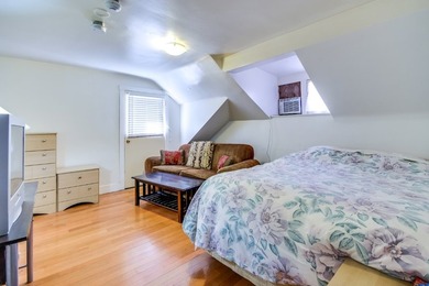 Fantastic Downtown Investment: Prime P2 Zoned Property with - photo 29