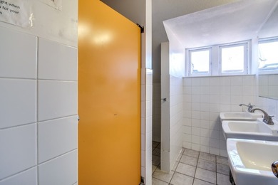 Fantastic Downtown Investment: Prime P2 Zoned Property with - photo 31