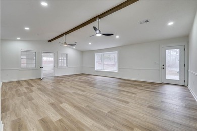 Pond View Farm & Equestrian Retreat offers a rare opportunity to - photo 32
