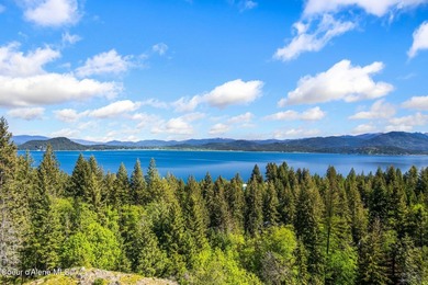 Incredible opportunity to own a well loved lake view home in - photo 4