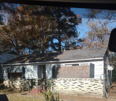 Lake Home For Sale in Shreveport, Louisiana