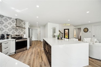 Welcome to The Haven at Bent Tree, a luxurious and fully - photo 12