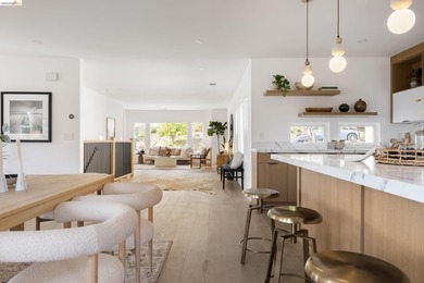 Nestled in Oakland's coveted Crocker Highlands neighborhood, 799 - photo 19