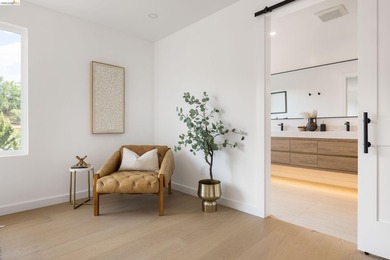 Nestled in Oakland's coveted Crocker Highlands neighborhood, 799 - photo 28