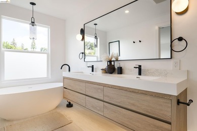 Nestled in Oakland's coveted Crocker Highlands neighborhood, 799 - photo 30