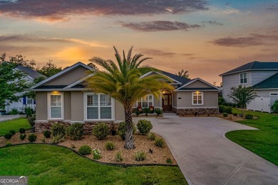 Looking for a stunning home, incredible view, and convenient - photo 2