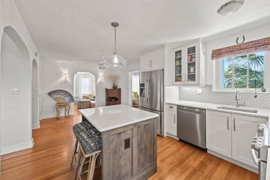 Rare opportunity to own a piece of Lake Worth Beach history in - photo 11