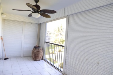 2/2 condo at east of Boca raton. 4th floor, elevators, just - photo 11