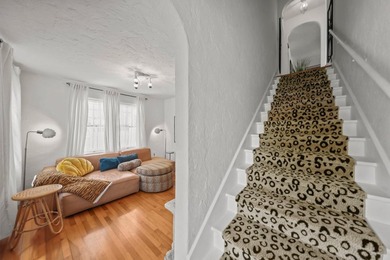 Rare opportunity to own a piece of Lake Worth Beach history in - photo 18