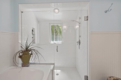 Rare opportunity to own a piece of Lake Worth Beach history in - photo 29