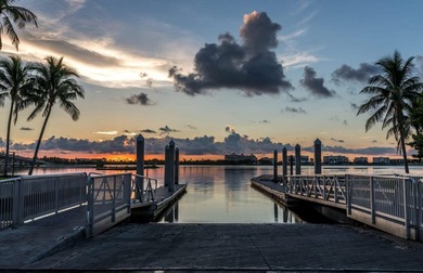 Rare opportunity to own a piece of Lake Worth Beach history in - photo 52