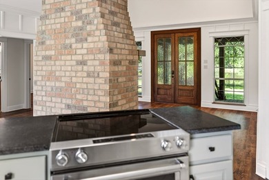 Experience the perfect blend of peaceful country living and - photo 23