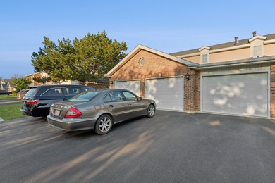 Welcome to this stunning 3-bedroom, 2-bath end unit condo - photo 3